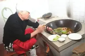 赵本山暴瘦40斤，只吃自家菜，出行座驾依旧豪华图片