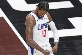 保罗·乔治，还有必要再给小卡让位吗？图片