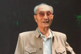 开国上将张爱萍，有人要抓他去批斗，他却大怒道：你动我一下试试图片