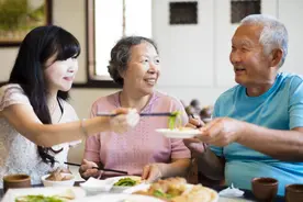 “我妈对你那么好，她生病你居然不照顾”妻子离婚，丈夫心态崩了图片