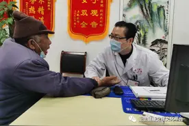中国传统医学忠实的践行者推广者——记安徽省五河县中医院党总支委员、副院长刘畅图片