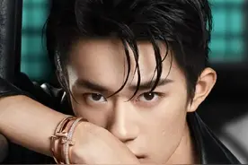 “大牌亲儿子”易烊千玺的代言，买不起买不起图片