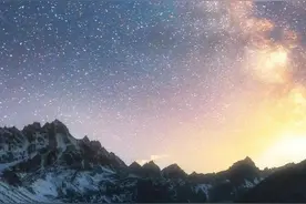 星垂平野阔图片