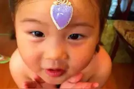 小孩子戴翡翠饰品会有什么后果？图片