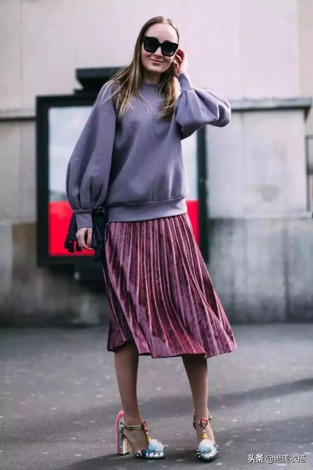 今秋的“百褶裙”有多时髦？玩转百褶裙穿搭，只需掌握这些知识点