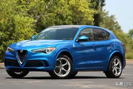 2020年阿尔法罗密欧Stelvio Quadrifoglio：靠法拉利的V6挽回得分图片