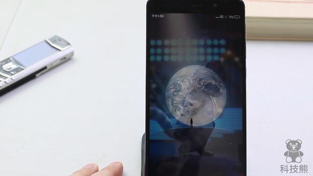 教你微信添加透明音乐主题，手机这样设置就行，很简单！