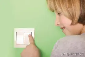 英语原版阅读：Mark went upstairs图片