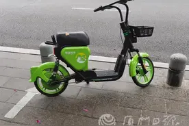 环岛路惊现共享电动车？千万别骑！交警严查：上路将被罚300元图片