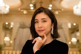 40岁日本女星竹内结子陈尸家中，最后身影曝光笑容很灿烂图片
