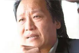 15岁时刘亦菲认下“干爹”出道，与陈金飞的江湖往事，属实魔幻图片