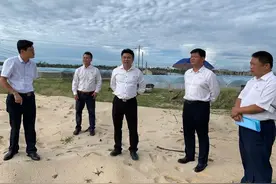 乐东县委副书记、县长黄文聪调研污水处理设施建设、供水工程与项目建设事宜图片