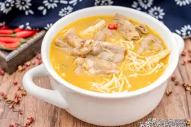 懒得做饭还不想吃饭？鲜香滑嫩酸爽微辣，牛肉做法简单开胃又清爽图片