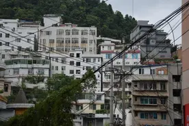 煤矿村：300元的房租，给我面对10000元每平米的勇气图片