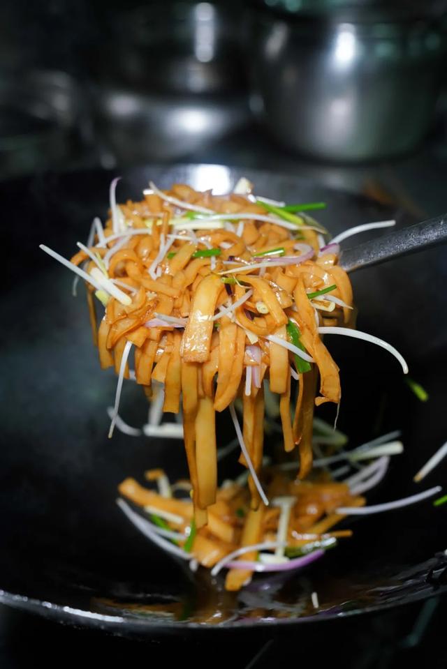 水鸭 羊肚菌 花胶 2026年水鸭羊肚菌汤的做法 水鸭 羊肚菌 花胶 2026年水鸭羊肚菌汤的做法
