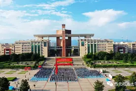 跨越万水千山，带着青春去远航丨线上线下齐聚，西北政法大学2020届本科学生毕业典礼举行图片