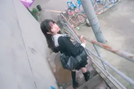 JK日常：小姐姐可爱又有才华图片