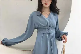 姐姐这款连衣裙，收腰显瘦，出门逛街回头率不要太高哦图片