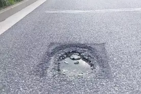 记者探访市区道路 扬州市区这些“洞洞路”将修补图片