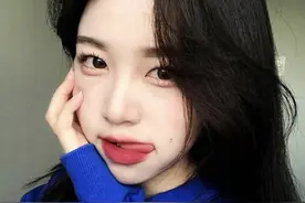 小说：尽情地望着这个睡美人！图片