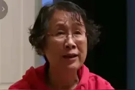 上海阿姨乘公交相中司机，递小纸条“神助攻”，成就一段美好姻缘图片