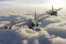 1954年误击英国民航，引发中美空战！一段岁月里的中国艰难空军史图片