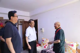 七里河区领导分别走访慰问老党员困难党员图片