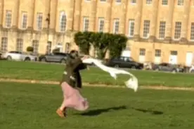 比直男癌更可怕的是啥？是直男拍照的死亡角度图片