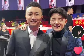 童星阿尔法瘦到认不出，胶原蛋白流失皱纹多，因压力大头发掉光图片