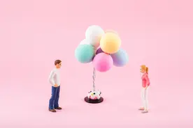 相亲后，剩女说先从普通朋友做起。还是继续交往还是放弃图片