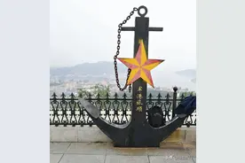 旅顺口以前叫狮子口，有举世闻名的不冻港，还有鸟栈之称的老铁山图片