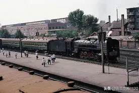 机车旧影 | 怀旧：蒸汽机车照片集锦图片