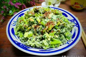 冬季，这碱性蔬菜要多吃，改善失眠还润肺，做成蒸菜特别好吃图片