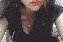 搞笑GIF趣图：今天终于鼓足勇气，向暗恋已久的女神表白图片