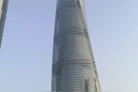 在“中国第一高楼”俯瞰，是种怎样的体验？图片