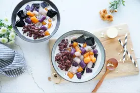 芋圆烧仙草，超级详细的街边摊制作方法，六元一碗，顾客说便宜图片