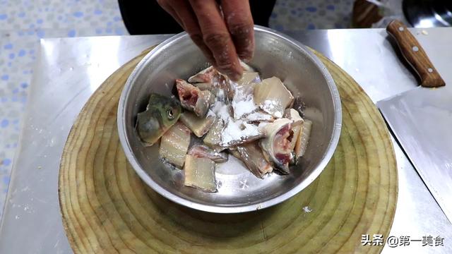 厨师长教你：“水煮鱼”最实用的家常做法，简单易学看一遍就会