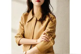 慵懒风外套+牛仔裤，复古又有腔调，国庆小长假穿美的不一般图片