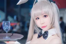 春日野穹穹妹COSPLAY：黑丝兔女郎的诱惑！图片