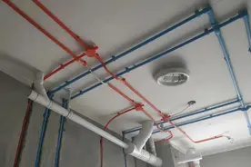 水电走顶是装修公司的陷阱，还是行业准则？水电走地了会怎么样？图片