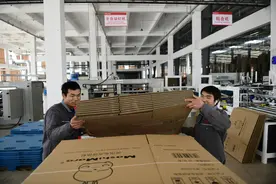 慈溪•安龙万洋众创城——生产红火火 员工笑开颜图片