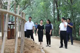 韩旭督导调研农村问题厕所整改“回头看”暨国省干线人居环境整治工作图片