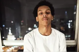艾弗森大儿子，身高1米91，曾是全美第一！如今23岁，为何没进NBA图片
