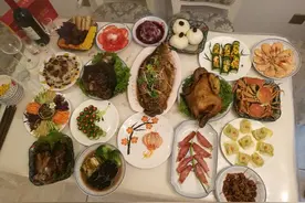 这样一桌精心准备的私房菜，再配上文艺范的名字，瞬间上档次图片