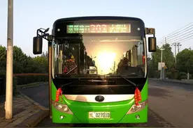 漯河主城区实现新能源公交车全覆盖图片