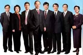 从年报读中国移动历史：2007年，中国移动把全行业的钱都赚光了图片