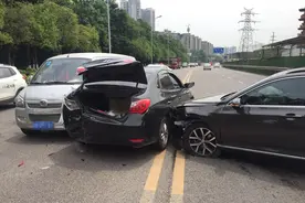 买错车险撞豪车导致百万损失，这4种车险是必须购买，你买对了吗图片