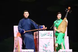 到豫园湖心亭品茗赏曲，下周末听高博文、陆锦花说说评弹名篇《珍珠塔》图片