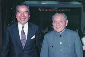 1980年，巨商捐款前提出特殊要求，无人敢做主答应，邓公：我来办图片