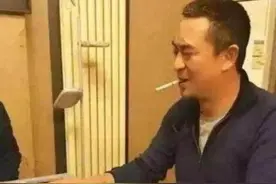 身价过亿的明星都抽什么烟？赵本山的一盒购买10条中华图片